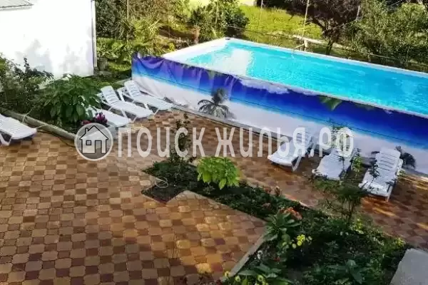 «Межгорье», Лоо