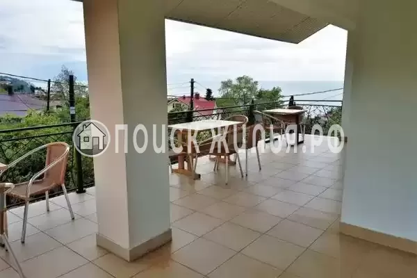 «Тропиканка», Лоо