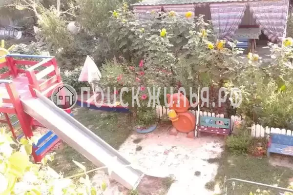 «У раи», Голубицкая