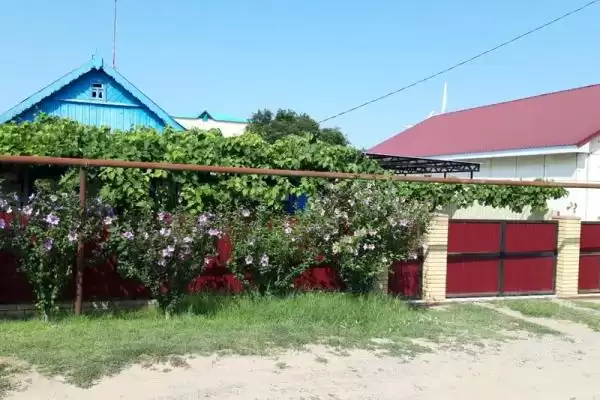 Гостевой дом «Приазов», Краснодарский край, Кучугуры, Ленина, д. 65