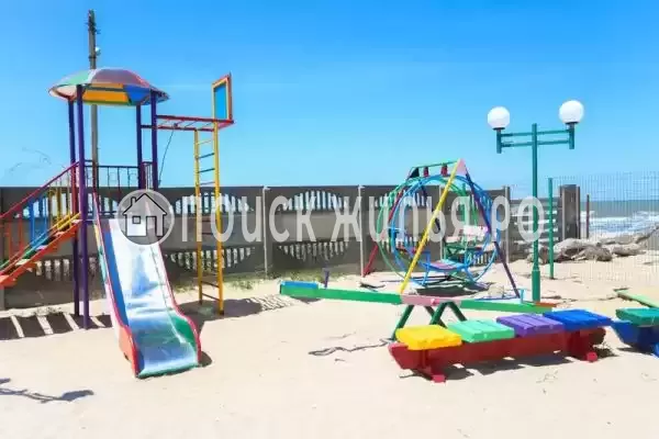 «На Набережной», Голубицкая