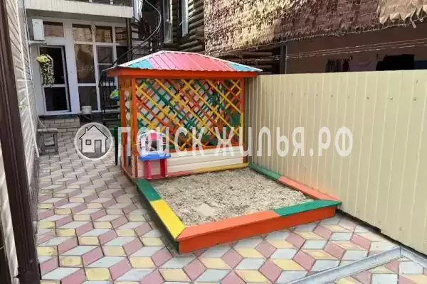 «Милана», Голубицкая