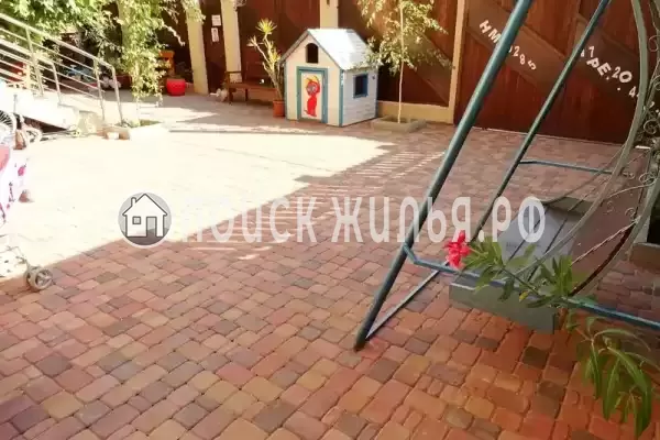 «Абрикос», Кабардинка