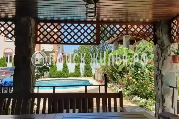 «Замок на Земляничной», Архипо-Осиповка