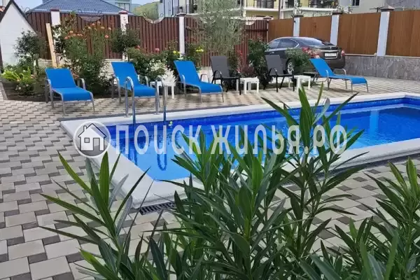 Отель «Изумруд», Дивноморское