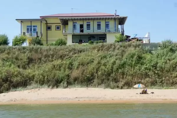Гостевой дом «Villa Sorrento», Краснодарский край, Кучугуры, Приморская, д. 69