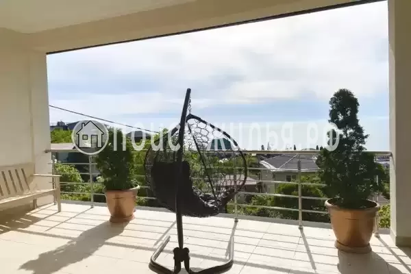 «Кокос», Лоо