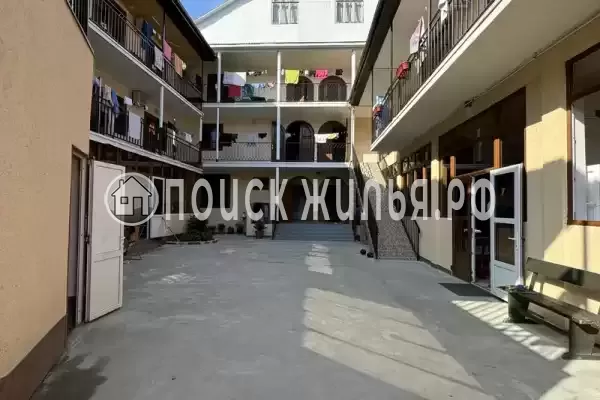 «Августа», Якорная Щель