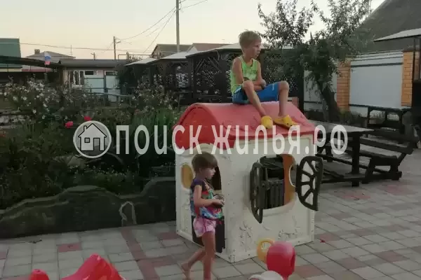 Гостевой дом «Лазурный», Голубицкая