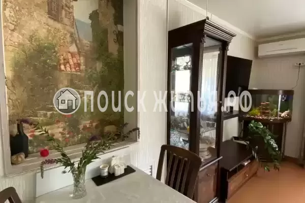 Квартира «На Центральной», Небуг