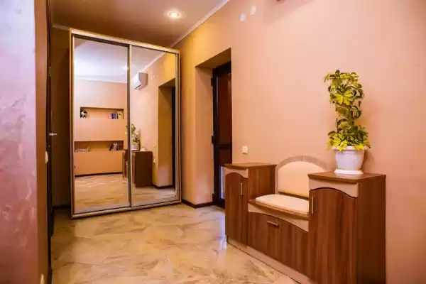 Отель «Golden Plaza» Отель «Golden Plaza»