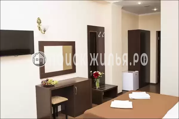 Отель «Лазурное окно»