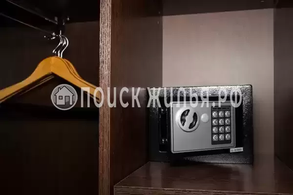 Отель «Лазурное окно»