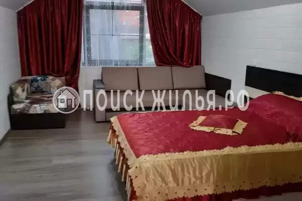 «Цветочный дворик»