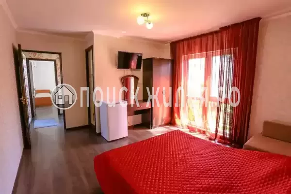 «На Островского»