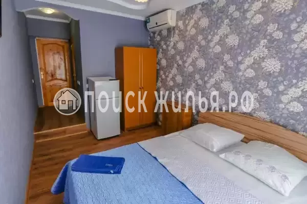 «На Островского»