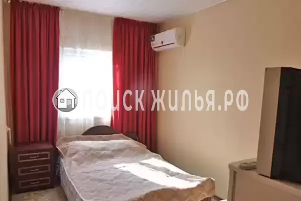 «На Островского»