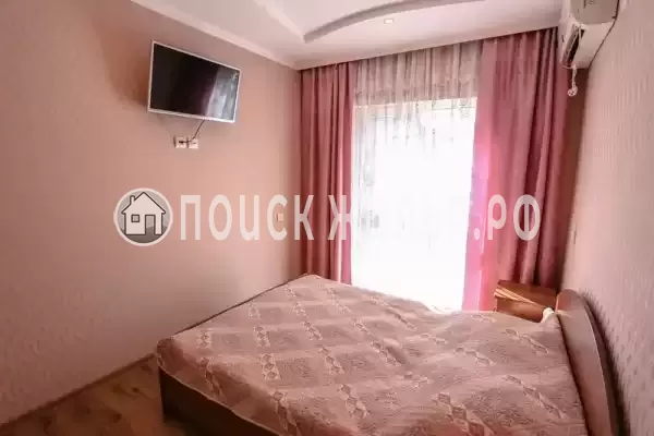 «На Островского»