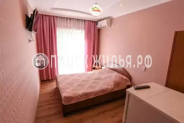 «На Островского»