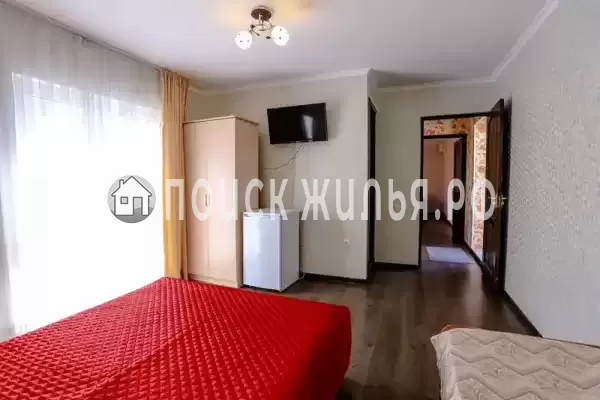 «На Островского»