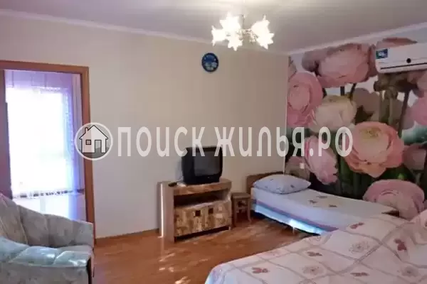 «На Островского»