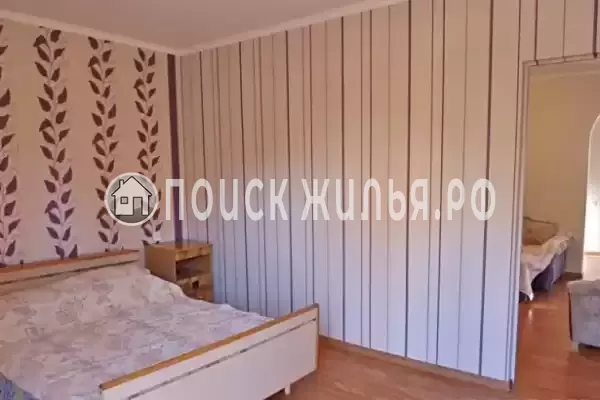 «На Островского»