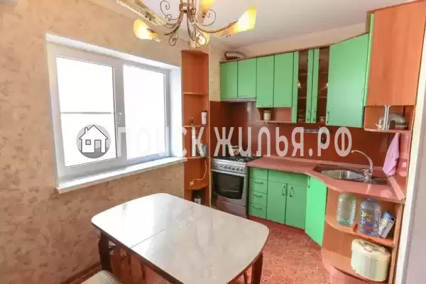 «На Островского»