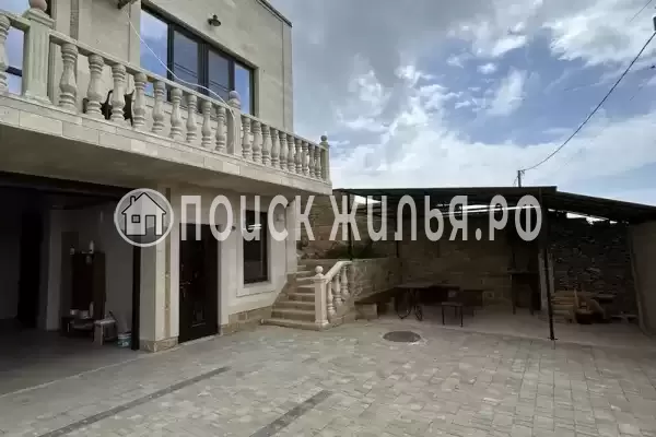 Частный сектор «Дом с бассейном»