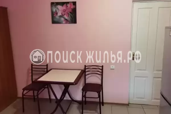 Частный сектор «Зеленый дом с бассейном»