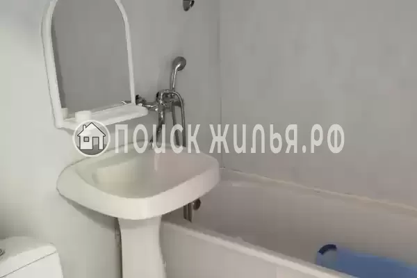 Частный сектор «Зеленый дом с бассейном»