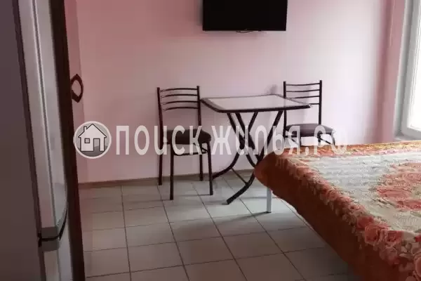 Частный сектор «Зеленый дом с бассейном»