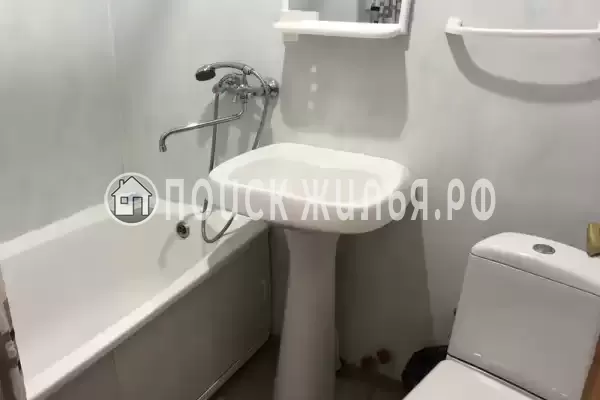 Частный сектор «Зеленый дом с бассейном»