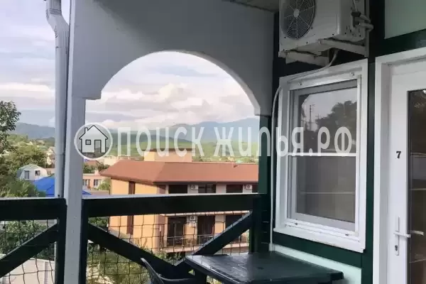 Частный сектор «Зеленый дом с бассейном»