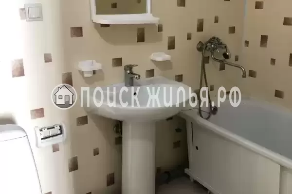 Частный сектор «Зеленый дом с бассейном»