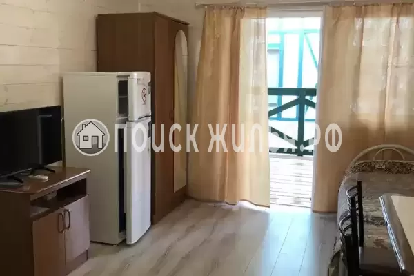 Частный сектор «Зеленый дом с бассейном»