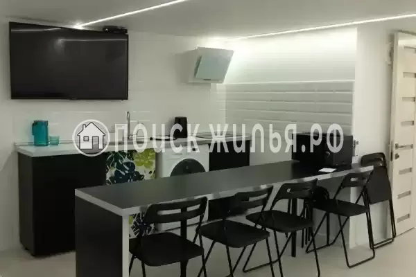 «На школьной»