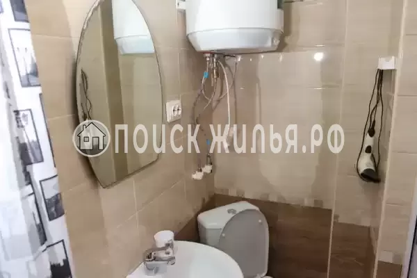 «На Набережной»