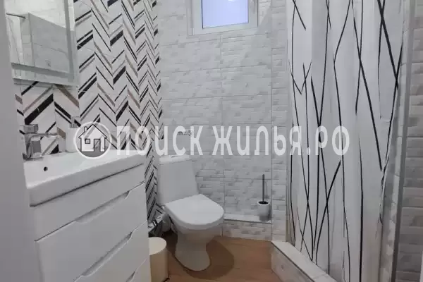 Отель «Изумруд»