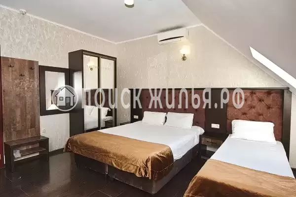 Отель «Кастро»