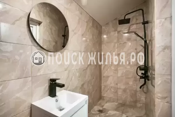 Отель «Анютины глазки»