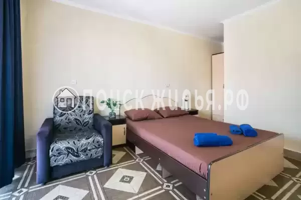 Отель «Анютины глазки»