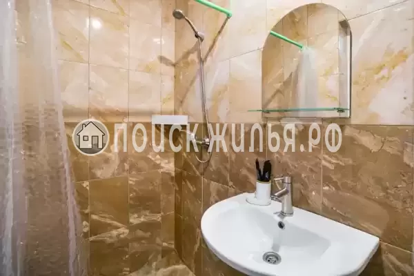 Отель «Анютины глазки»