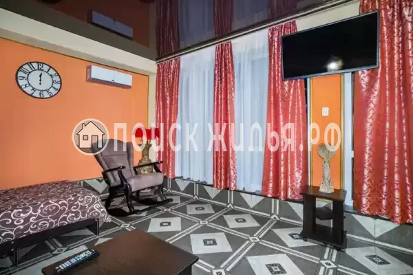 Отель «Анютины глазки»