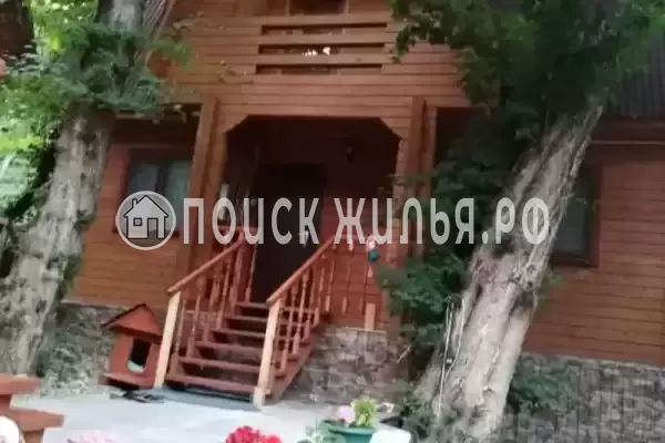 Частный сектор «Домик под клëнами» Частный сектор «Домик под клëнами»