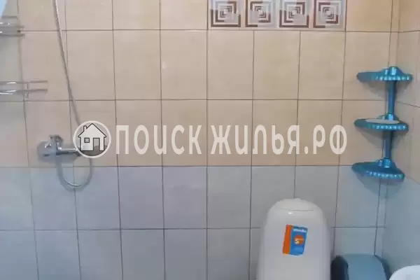 «Под шелковицей»