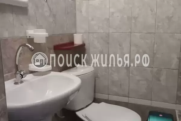 «Под шелковицей»