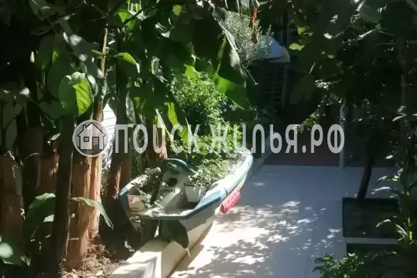 Частный сектор «Дом с садом»