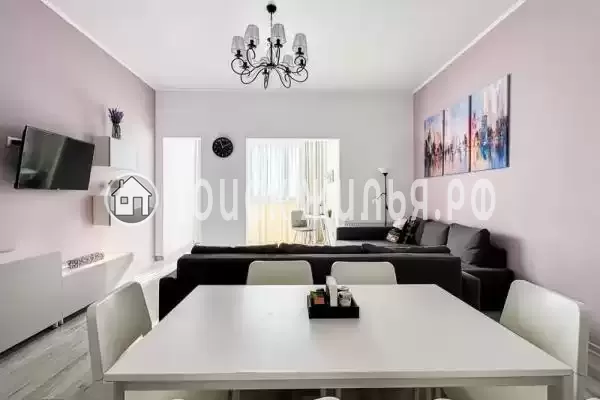 Квартира «В центре (74 м²)» Квартира «В центре (74 м²)»