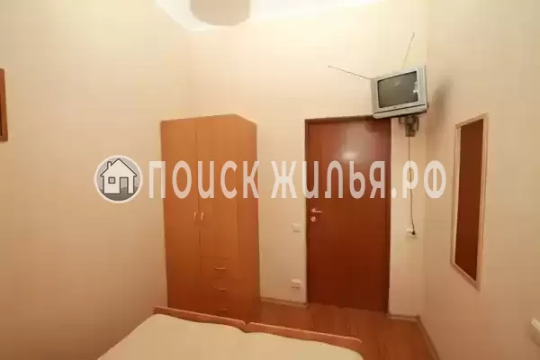 «У тети Вали» «У тети Вали»