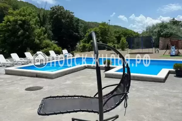 Частный сектор «Дом с бассейном на Персиковой»